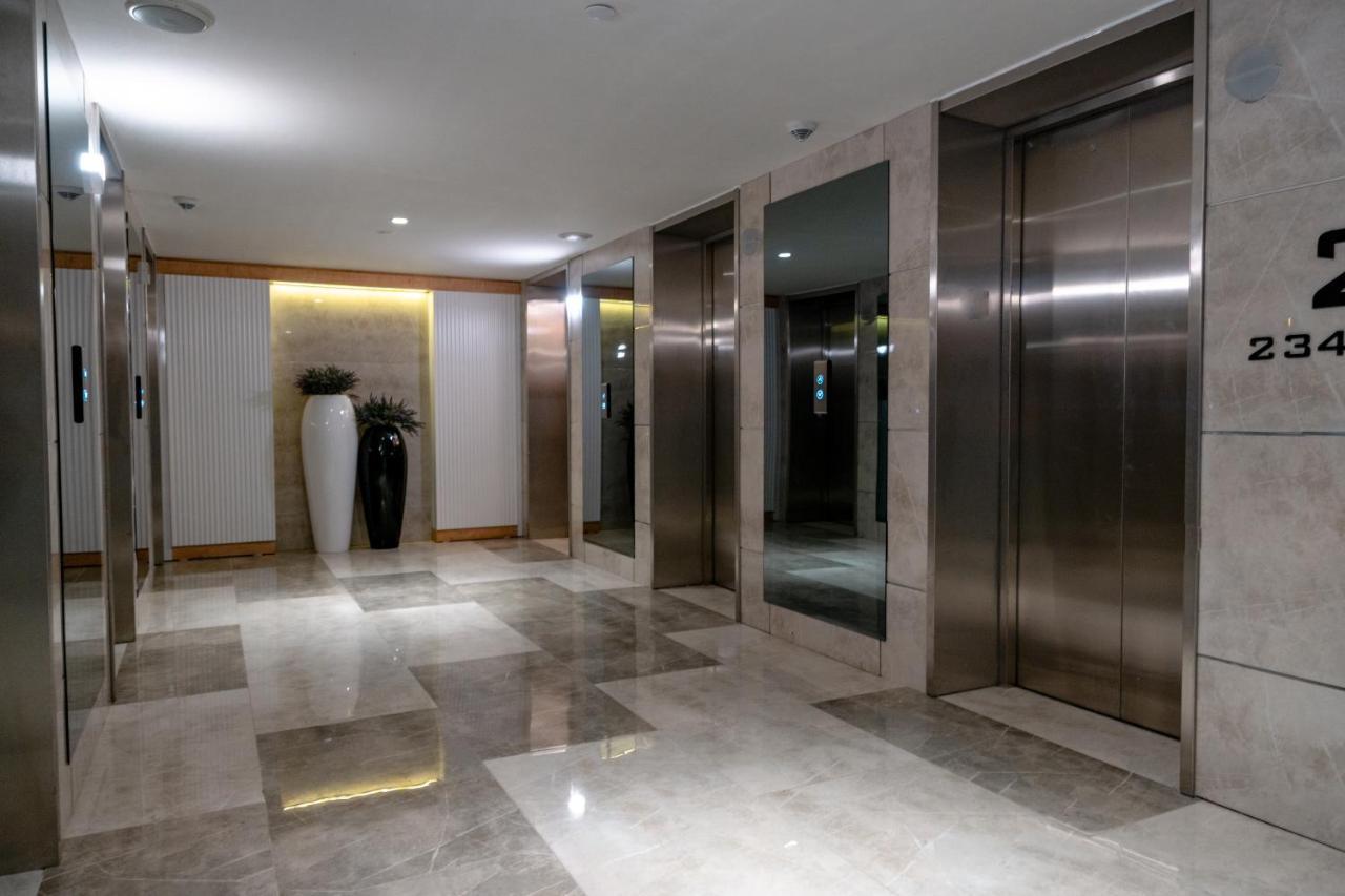 Orbi City - Aparthotel Near The Beach Batumi Exterior foto